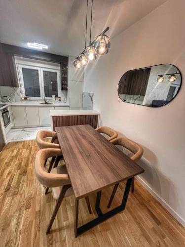 Humland in 特雷比涅