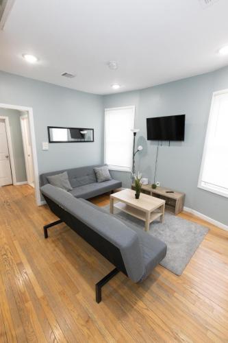 Mins to NYC - Stylish 3 Bedroom Haven in Jersey City, USA