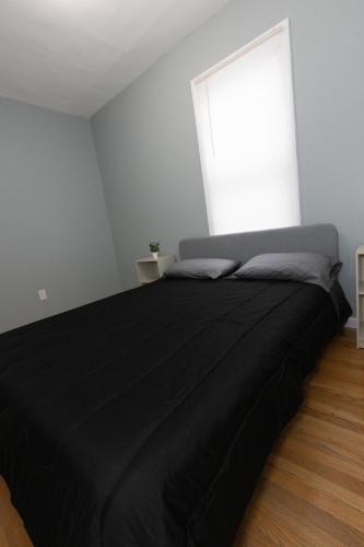 Mins to NYC - Stylish 3 Bedroom Haven