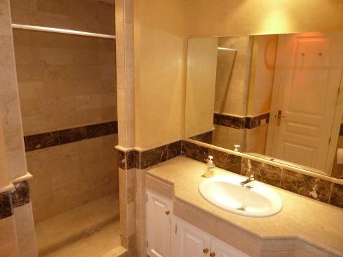 Greenlife Village Apartment - image 11