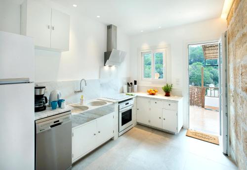 Mediterranean Beach House Magdalena – Cala San Vicente, NJ