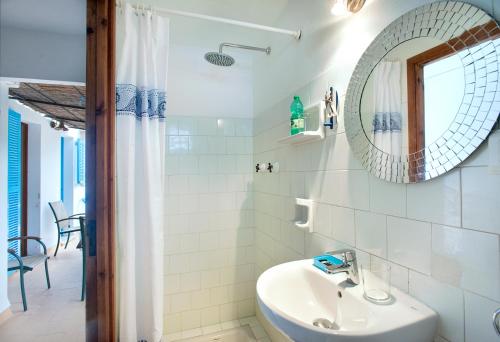 Mediterranean Beach House Magdalena – Cala San Vicente, NJ