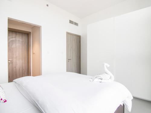 Luxury 1BR Getaway: Steps from Dubai Hills Park, Dubai (foto 4)