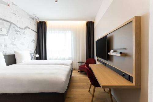 1 twin bed