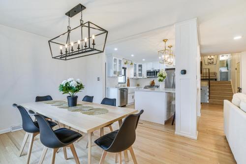 Family-Friendly Villa Park Home 16 Mi to Chicago! in Villa Park, USA