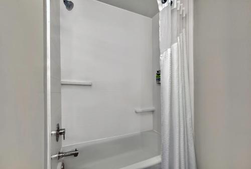 Holiday Inn Express & Suites Kansas City Airport by IHG, Kansas City (foto 3)