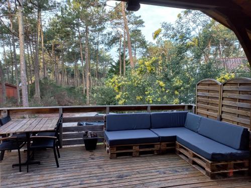CHALET A NATURISTE Le TIKI in 拉溥