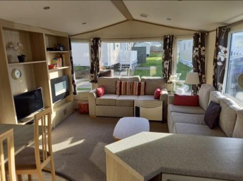 Hidden Gem Wilksworth Caravan Park Rural and Peaceful Setting - Hotel - Wimborne Minster