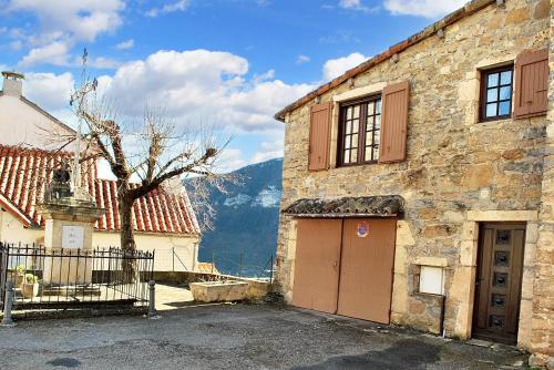 Maison de 2 chambres a Mostuejouls