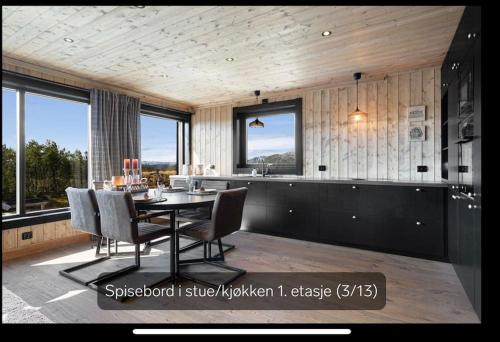 Facilities, Flott moderne hytte i Holterdalen, 4 soverom, 2 bad, Jacuzzi, garasje in Rauland