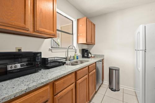 LSU 2Bed/2Bath Angel Studios Condo *NEW*