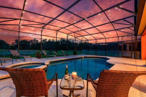 Heated pool & Free Clubhouse near Disney in Davenport, USA