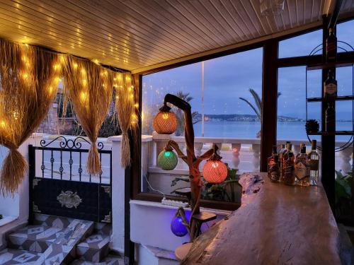 Omgeving, Sözer Otel in Ayvalik