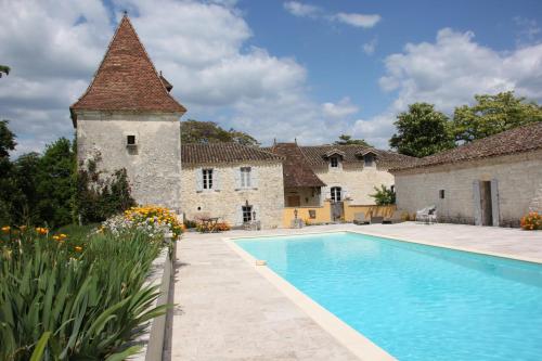 gite de la Tour Maria gîte à louer Massoulès
