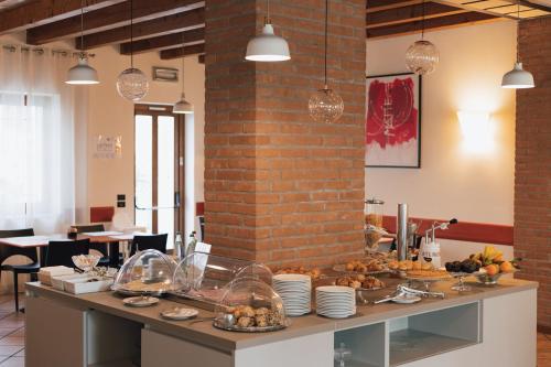 Ételek és italok, Hotel Gattopardo near Verona Villafranca repülőtér