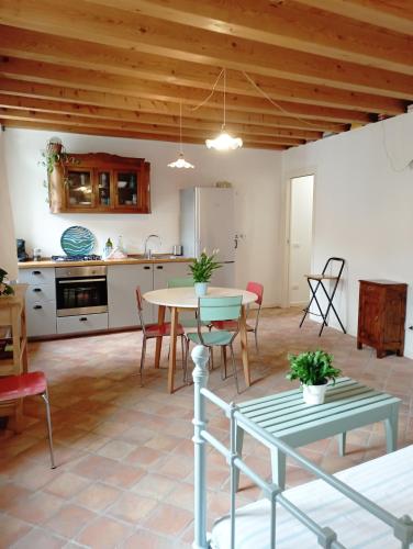 La Piazzetta 2 - Apartment - Iseo