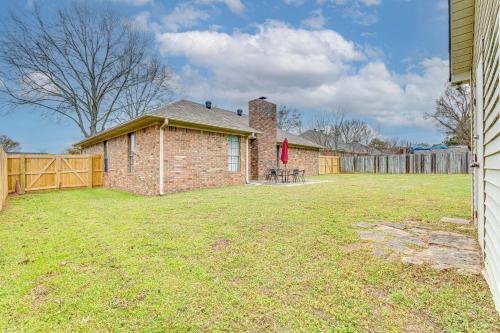 Pet-Friendly Conway Home 1 Mi to Hendrix College! in Conway, USA