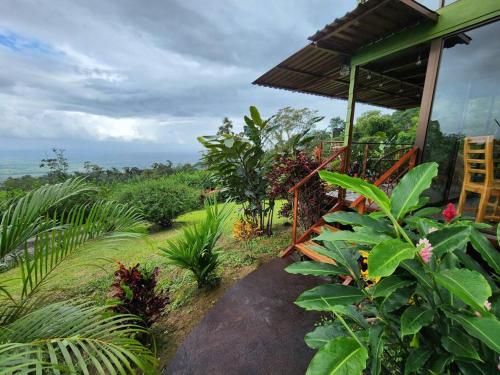 La Fortuna Rainforest Glass Cabin w/amazing views