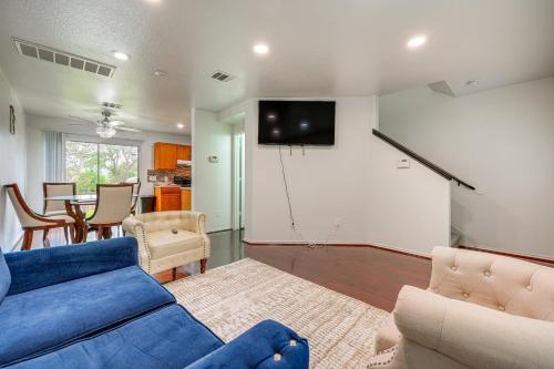 Charming Family Home with Yard - 24 Mi to Austin! in Kyle, USA