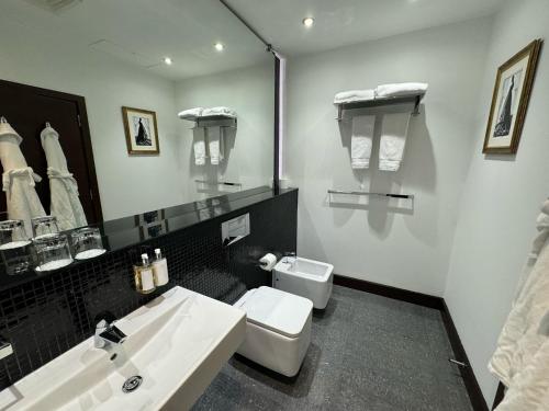 Rafayel Hotel & Spa - image 13