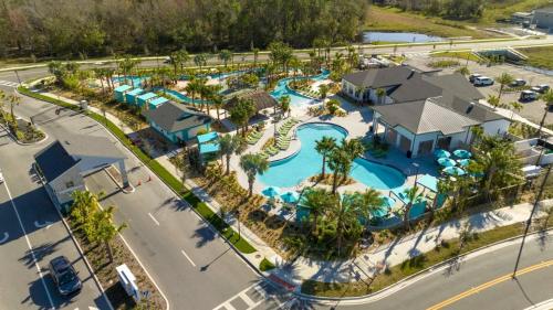 Stunning 5 Bd w/ Pool @ Storey Lake Resort 2400 - image 12