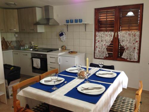  Room Dva Ferala in Tar