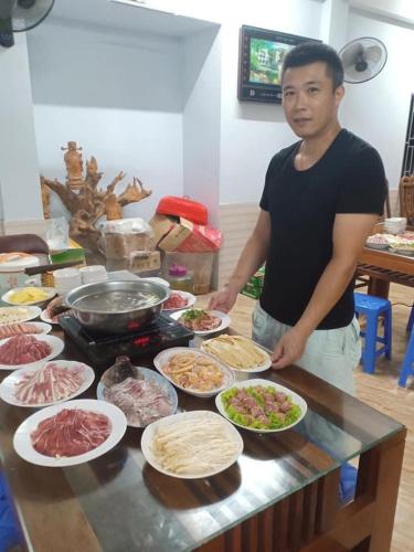Nhà Nghỉ Việt Hùng