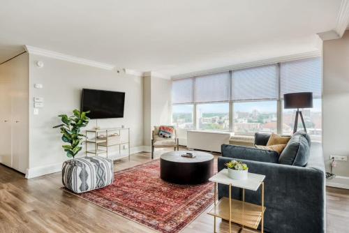 CozySuites 800 Tower 1BR with gym! 11 in Louisville, USA
