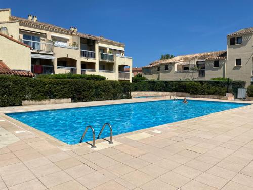 Studio petit jardin, piscine - Location saisonnière - Cogolin