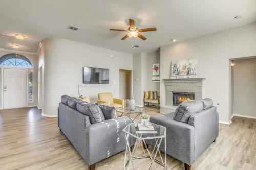 Frisco Spacious & Cozy Bling Home by Aya, Frisco (foto 6)