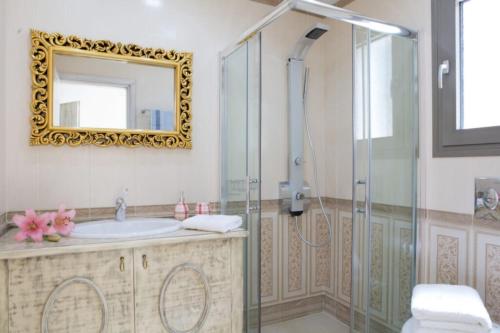 Zuhanyzó, House 55 in Arta