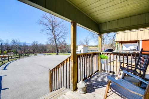 Newport Cabin Near Great Smoky Mtns Natl Park!