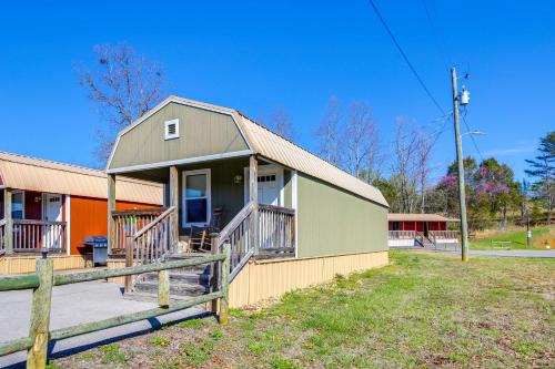 Newport Cabin Near Great Smoky Mtns Natl Park!