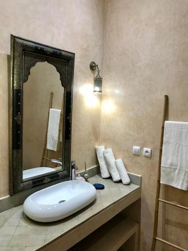 Double Room image 2