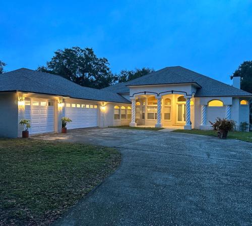 Orlando 20 Guests Centrally Located with Game Room in Orlando, USA
