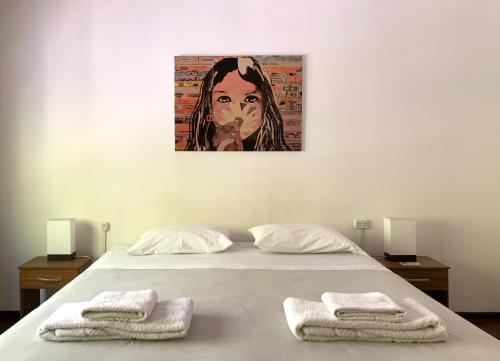 Double Room image 9