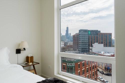 Flexhome River West Studio N6 with Gym and Rooftop - READ INFO in Chicago, USA