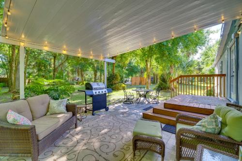Cozy Fort Pierce Cottage on Farm Animal Rescue! in Fort Pierce, USA