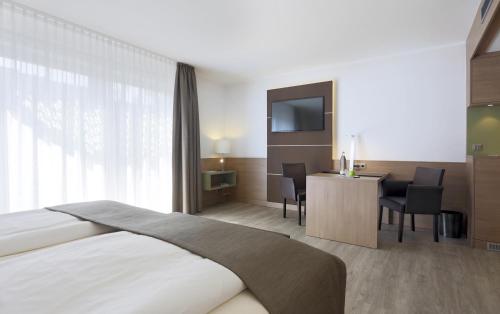 Premium King Room room in Lindner Hotel Dusseldorf Airport