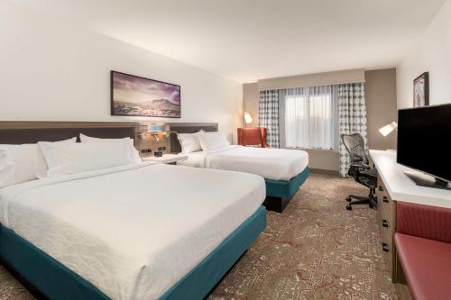 Queen Room with Two Queen Beds room in Hilton Garden Inn Scottsdale North/Perimeter Center