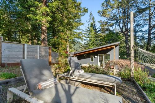 Magic Madrone - Views Hot tub Forests and River