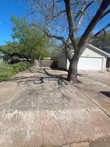 The Bayley House in Llano, USA