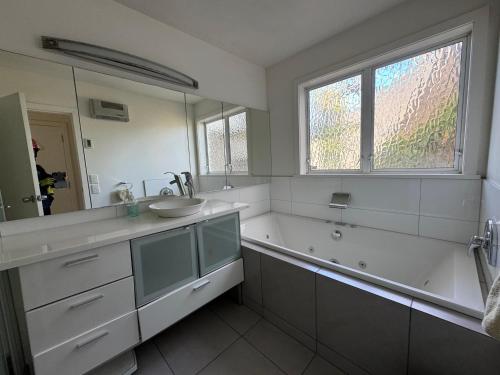 Super large seaview house in Oriental Parade