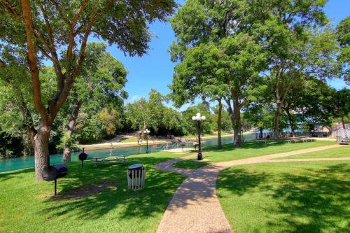 Sweet Retreat RRC A203 - image 2