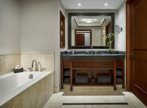 541279422 The Ritz-Carlton Georgetown, Washington, D.C.