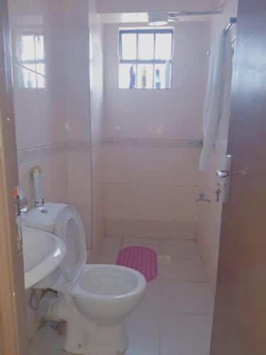 One-Bedroom Apartment image 3