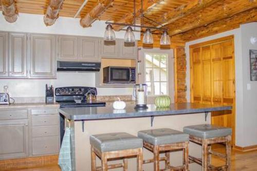 Lake Moraine Home #6 Near Colgate University in Hamilton, USA