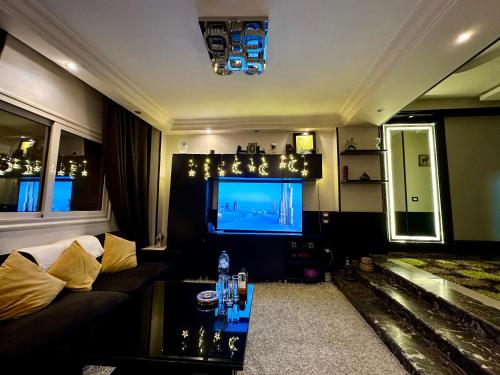 Royal apartment for family rent 6 October - image 9