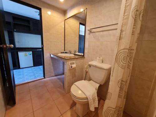 room detail thumbnail 2