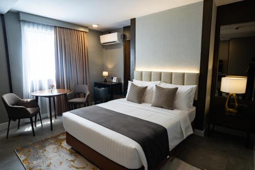 Suite, deluxe